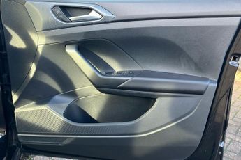 Volkswagen T Cross 1.0 Tsi R Line Suv 5dr Petrol Dsg Euro 6 (s/s) (110 Ps)