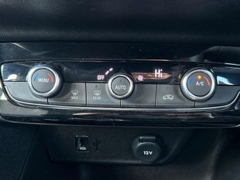 Vauxhall Corsa Electric 50kwh Design Hatchback 5dr Electric Auto (136 Ps)