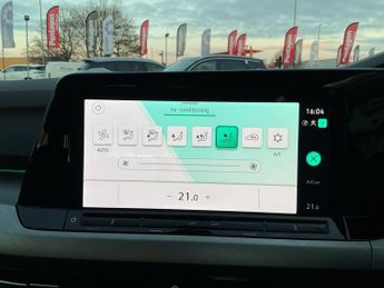 Volkswagen Golf Estate 1.0 Etsi Mhev Life Estate 5dr Petrol Hybrid Dsg Euro 6 (s/s) (11