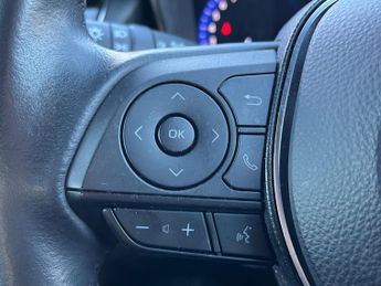 Toyota Corolla Hatchback 2.0 Vvt H Gpf Excel Hatchback 5dr Petrol Hybrid CVT Euro 6 (s/s)