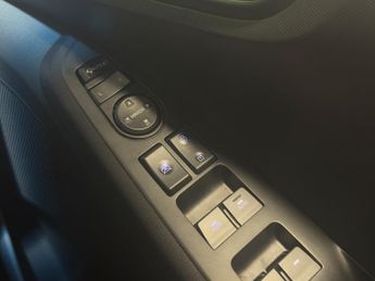 Hyundai Ioniq 1.6 H Gdi Premium Hatchback 5dr Petrol Hybrid Dct Euro 6 (s/s) (