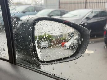 Vauxhall Crossland 1.5 Turbo D Ultimate Suv 5dr Diesel Auto Euro 6 (s/s) (120 Ps)