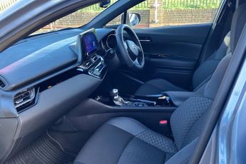 Toyota C Hr 2.0 Vvt H Gpf Design Suv 5dr Petrol Hybrid CVT Euro 6 (s/s) (184