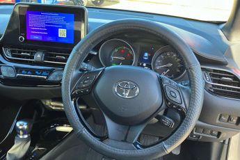 Toyota C Hr 2.0 Vvt H Gpf Design Suv 5dr Petrol Hybrid CVT Euro 6 (s/s) (184