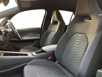 Cupra Born E Boost 59kwh V2 Hatchback 5dr Electric Auto (230 Ps)