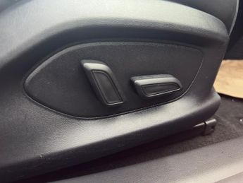 MG Mg4 64kwh Trophy Long Range Hatchback 5dr Electric Auto (203 Ps)