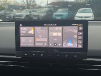 MG Mg4 64kwh Trophy Long Range Hatchback 5dr Electric Auto (203 Ps)