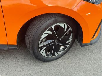 MG Mg4 64kwh Trophy Long Range Hatchback 5dr Electric Auto (203 Ps)