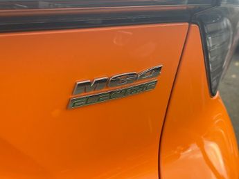 MG Mg4 64kwh Trophy Long Range Hatchback 5dr Electric Auto (203 Ps)