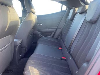 Vauxhall Mokka Electric 50kwh Elite Premium Suv 5dr Electric Auto (136 Ps)