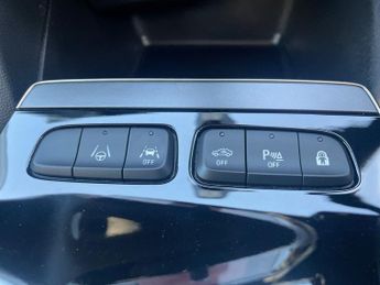 Vauxhall Mokka Electric 50kwh Elite Premium Suv 5dr Electric Auto (136 Ps)