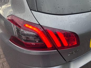 Peugeot 308 1.5 Bluehdi Allure Hatchback 5dr Diesel Eat 8 Spd Euro 6 (s/s) (