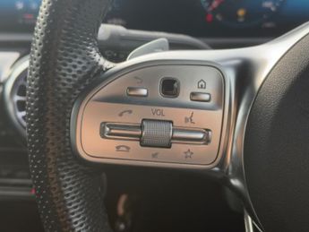 Mercedes Benz Cla 1.3 Cla200 Amg Line (premium) Coupe 4dr Petrol 7g Dct Euro 6 (s/