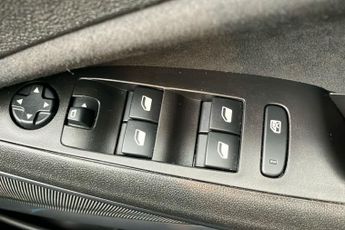 Vauxhall Crossland 1.2 Turbo Ultimate Suv 5dr Petrol Auto Euro 6 (s/s) (130 Ps)