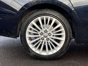 Vauxhall Astra Sports 1.4i Turbo Gpf Elite Nav Sports Tourer 5dr Petrol Auto Euro 6 (s