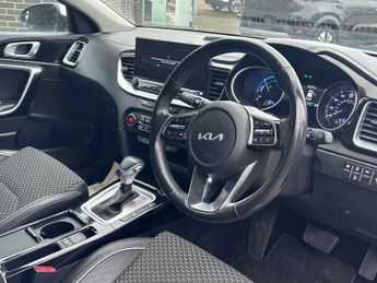 Kia Xceed 1.6 Gdi 8.9kwh 3 Suv 5dr Petrol Plug In Hybrid Dct Euro 6 (s/s) 