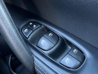 Nissan Qashqai 1.5 Dci Acenta Premium Suv 5dr Diesel Dct Auto Euro 6 (s/s) (115