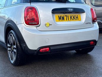 MINI Electric Hatch Cooper Se 32.6kwh Level 2 Hatchback 3dr Electric Auto (184 Ps)
