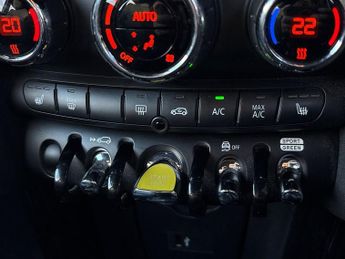 MINI Electric Hatch Cooper Se 32.6kwh Level 2 Hatchback 3dr Electric Auto (184 Ps)