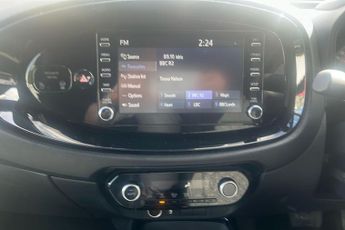 Toyota Aygo X 1.0 Vvt I Edge Hatchback 5dr Petrol X Shift Euro 6 (s/s) (72 Ps)