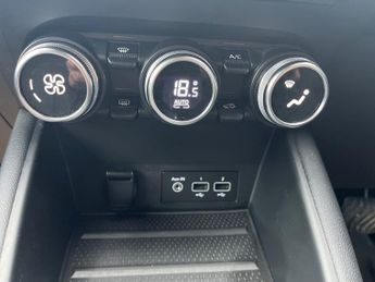 Renault Captur 1.6 E Tech 9.8kwh S Edition Suv 5dr Petrol Plug In Hybrid Auto E