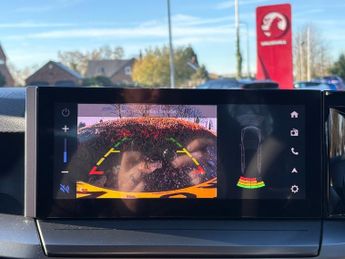 Vauxhall Frontera Electric 44kwh Design Suv 5dr Electric Auto (113 Ps)