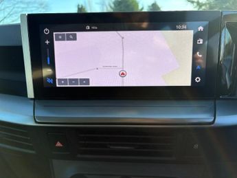 Vauxhall Frontera Electric 44kwh Design Suv 5dr Electric Auto (113 Ps)