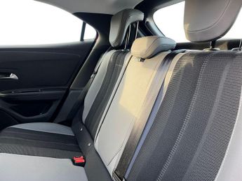 Vauxhall Mokka Electric 50kwh Design Suv 5dr Electric Auto (136 Ps)