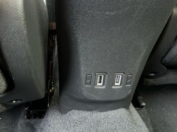 Vauxhall Mokka Electric 50kwh Design Suv 5dr Electric Auto (136 Ps)