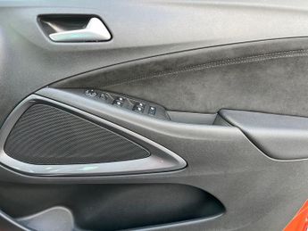 Vauxhall Crossland 1.2 Turbo Ultimate Suv 5dr Petrol Auto Euro 6 (s/s) (130 Ps)