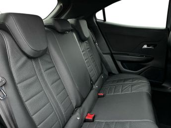 Vauxhall Mokka Electric 50kwh Ultimate Suv 5dr Electric Auto (136 Ps)