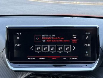 Peugeot 208 1.2 Puretech Gt Premium Hatchback 5dr Petrol Eat Euro 6 (s/s) (1