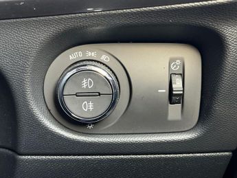 Vauxhall Mokka Electric 50kwh Ultimate Suv 5dr Electric Auto (136 Ps)