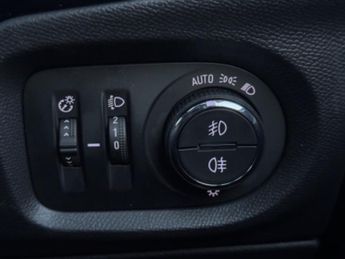 Vauxhall Corsa 5 Door 50kwh Gs Hatchback 5dr Electric Auto (136 Ps)