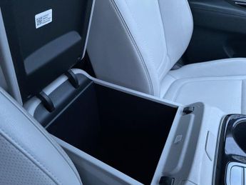 Hyundai Tucson 1.6 H T Gdi 13.8kwh Ultimate Suv 5dr Petrol Plug In Hybrid Auto 