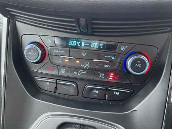 Ford Kuga 2.0 Tdci St Line X Suv 5dr Diesel Powershift Awd Euro 6 (s/s) (1