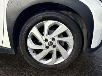 Toyota Aygo X 1.0 Vvt I Pure Hatchback 5dr Petrol X Shift Euro 6 (s/s) (72 Ps)