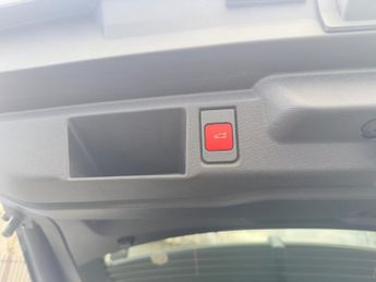 Vauxhall Grandland Electric 73kwh Ultimate Suv 5dr Electric Auto (213 Ps)