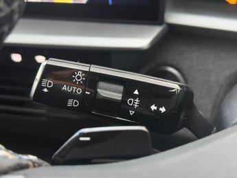 Vauxhall Grandland Electric 73kwh Ultimate Suv 5dr Electric Auto (213 Ps)