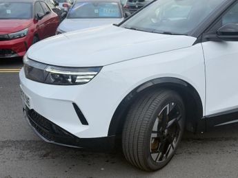 Vauxhall Grandland Electric 73kwh Ultimate Suv 5dr Electric Auto (213 Ps)