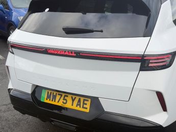 Vauxhall Grandland Electric 73kwh Ultimate Suv 5dr Electric Auto (213 Ps)