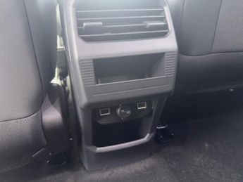 Vauxhall Grandland Electric 73kwh Ultimate Suv 5dr Electric Auto (213 Ps)