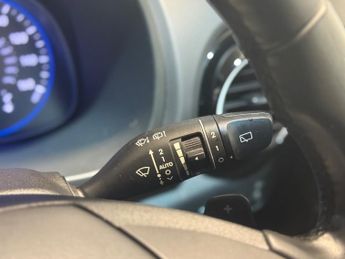 Hyundai Kona 1.6 H Gdi Premium Suv 5dr Petrol Hybrid Dct Euro 6 (s/s) (141 Ps