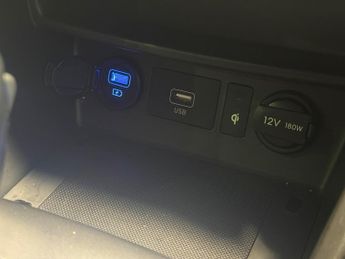 Hyundai Kona 1.6 H Gdi Premium Suv 5dr Petrol Hybrid Dct Euro 6 (s/s) (141 Ps