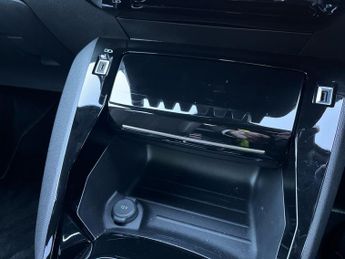 Peugeot E 2008 50kwh Gt Premium Suv 5dr Electric Auto (7kw Charger) (136 Ps)