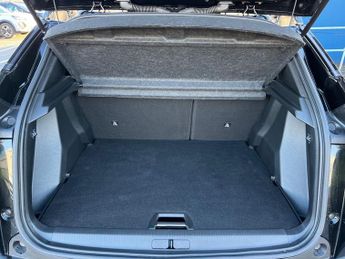 Peugeot E 2008 50kwh Gt Suv 5dr Electric Auto (7kw Charger) (136 Ps)