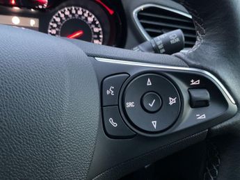 Vauxhall Grandland X 1.2 Turbo Sri Nav Suv 5dr Petrol Auto Euro 6 (s/s) (130 Ps)