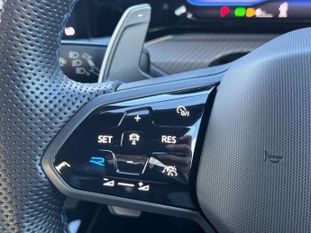 Volkswagen Golf 2.0 Tsi R Hatchback 5dr Petrol Dsg 4motion Euro 6 (s/s) (320 Ps)