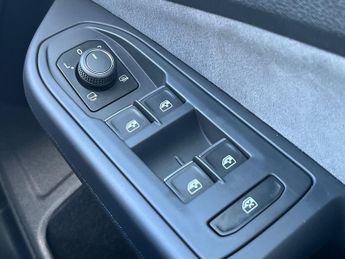 Volkswagen Golf 2.0 Tsi R Hatchback 5dr Petrol Dsg 4motion Euro 6 (s/s) (320 Ps)