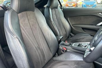 Audi Tt Coupe 2.0 Tfsi S Line Coupe 3dr Petrol S Tronic Euro 6 (s/s) (230 Ps)